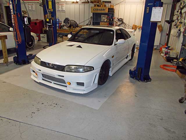 R33 in shop